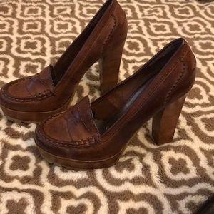 MIA Moccasin leather heel loafer